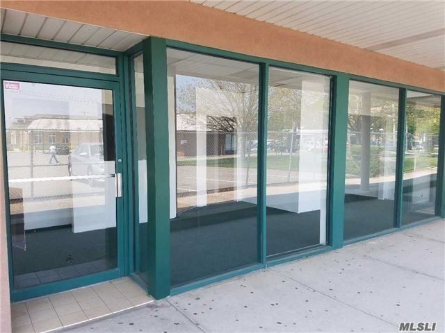 Long Island: 151 Main St, East Rockaway, NY 11518